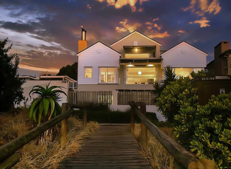 4 Bedroom Property for Sale in Big Bay Western Cape